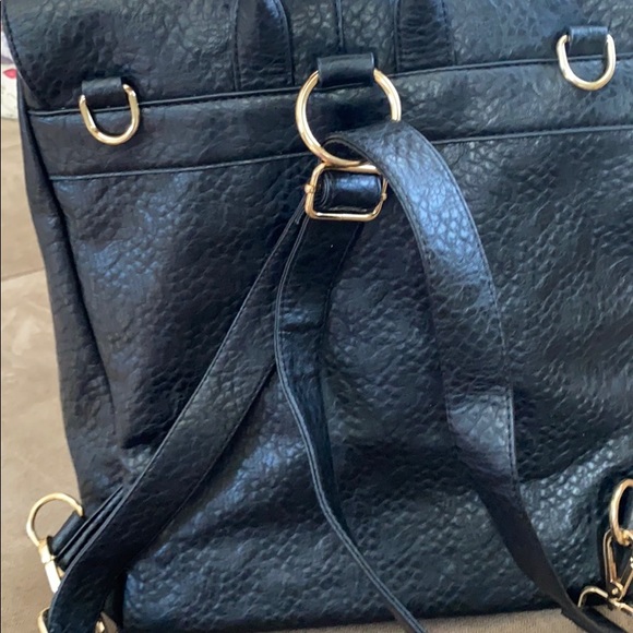 Backpack - Picture 4 of 6